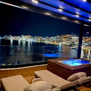 Seaview Golden Penthouse Apartment